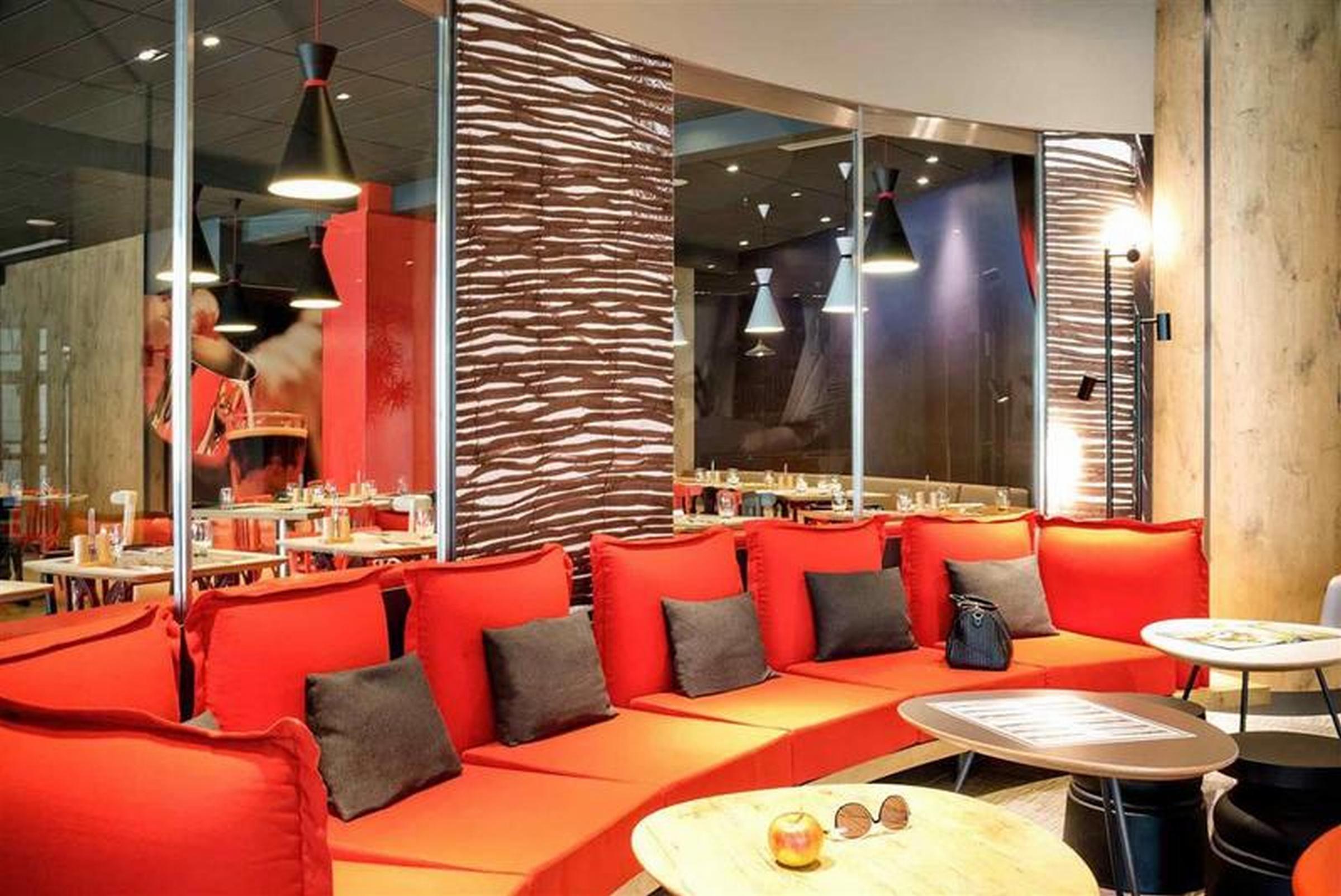 Ibis Warszawa Stare Miasto Esterno foto