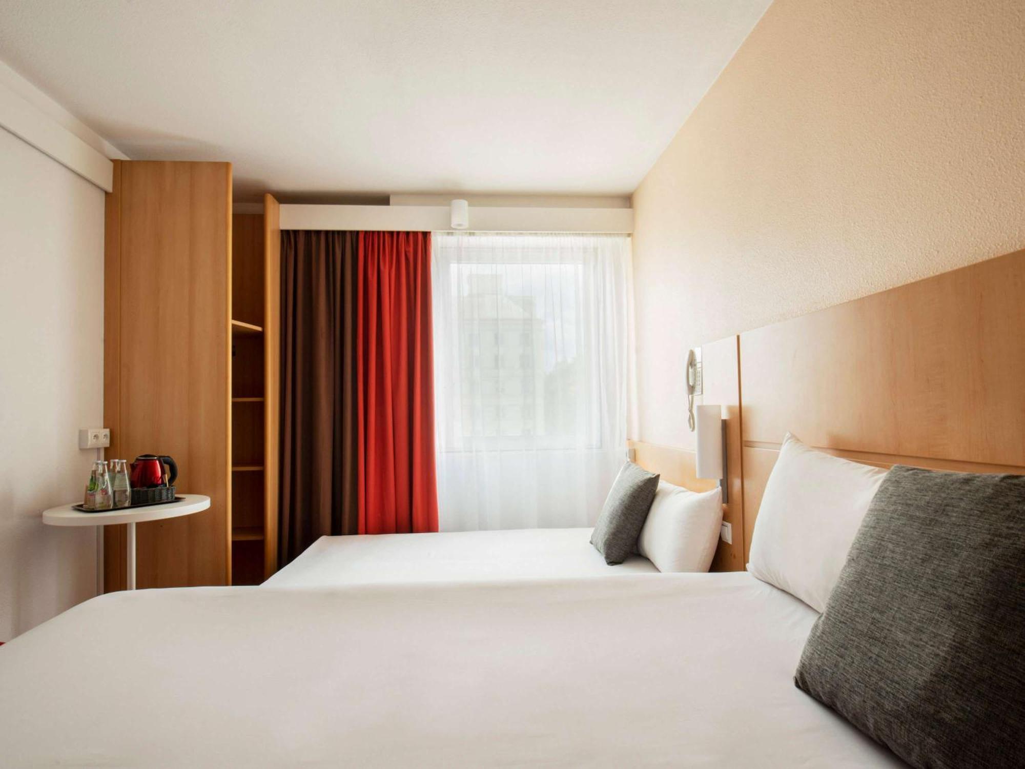 Ibis Warszawa Stare Miasto Esterno foto