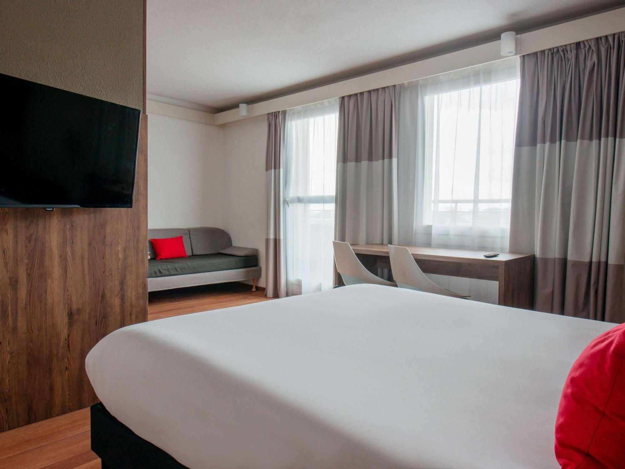 Ibis Warszawa Stare Miasto Esterno foto